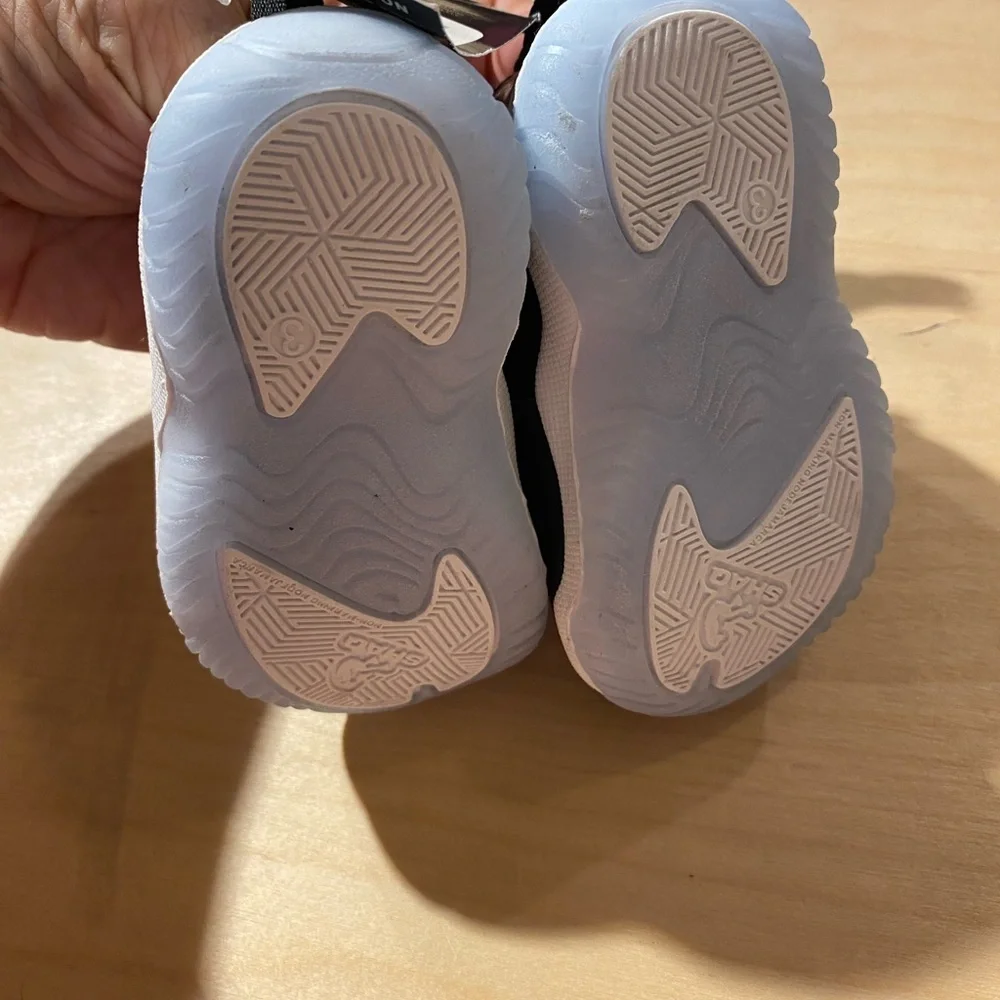 Shaq Infant Athletics Shoes size 3 (JY)